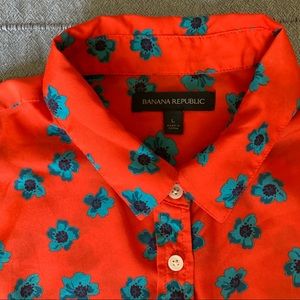 BANANA REPUBLIC Floral Graphic Print Blouse